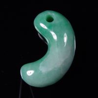 糸魚川土倉沢産翡翠勾玉