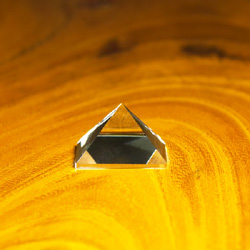 天然水晶ピラミッド＜黄金比＞