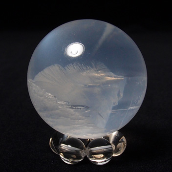 乳白水晶（ミルキークォーツ）玉
