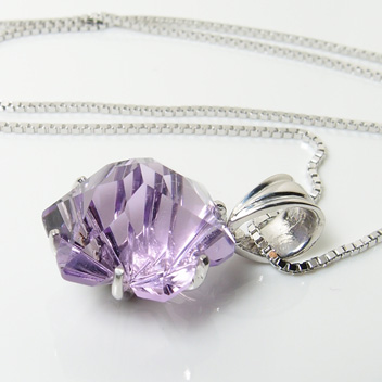 アメシスト（紫水晶）銀の花ペンダント
